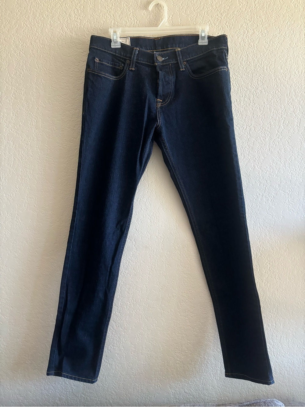 Hollister Men’s Classic Dark Blue Super Skinny Jeans - Size 32